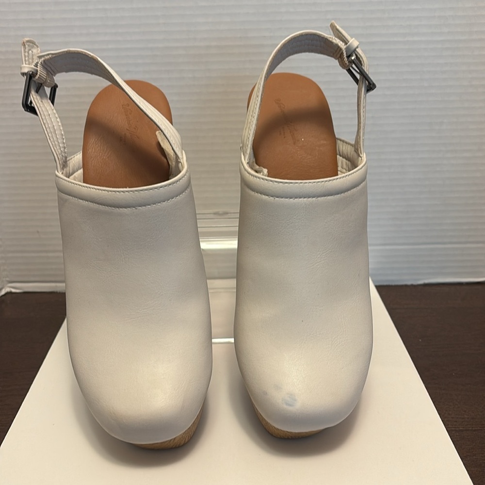 Universal Thread Cream Slingback Mules - Picture 5 of 10